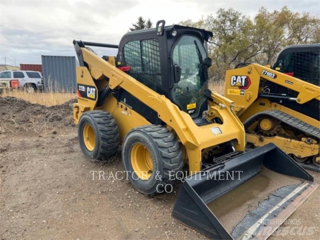 CAT 272D2 Ładowarki burtowe