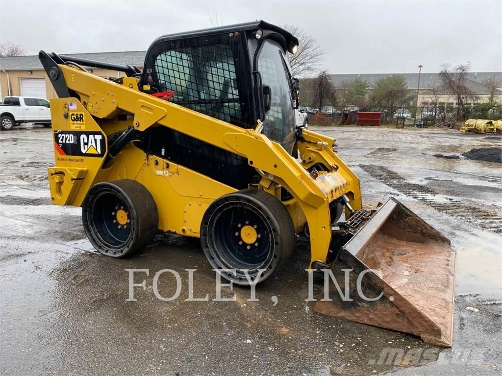 CAT 272D2 Ładowarki burtowe