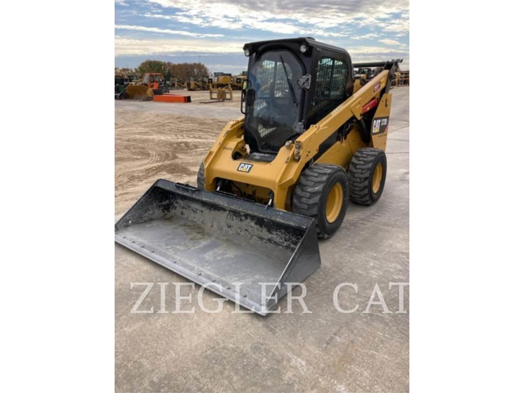 CAT 272D2 Ładowarki burtowe