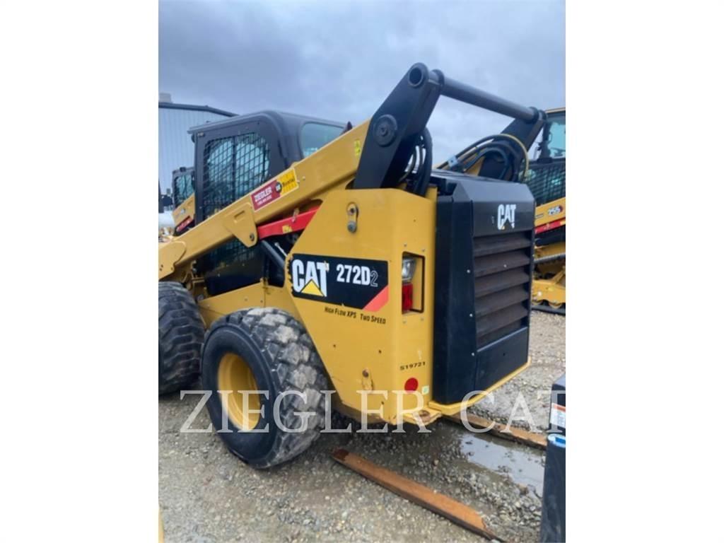 CAT 272D2 Ładowarki burtowe