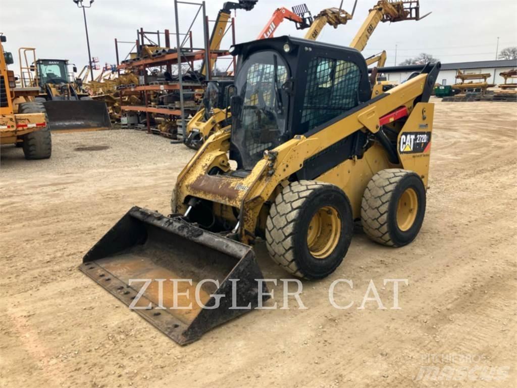 CAT 272D2 Ładowarki burtowe