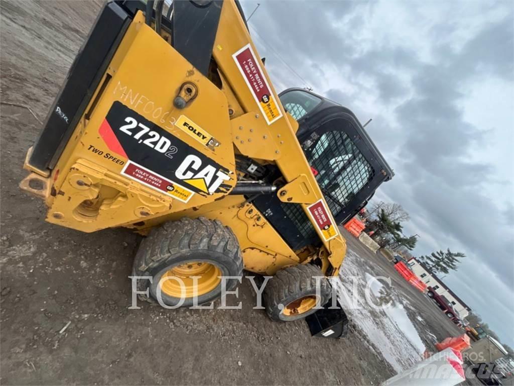 CAT 272D2 Ładowarki burtowe