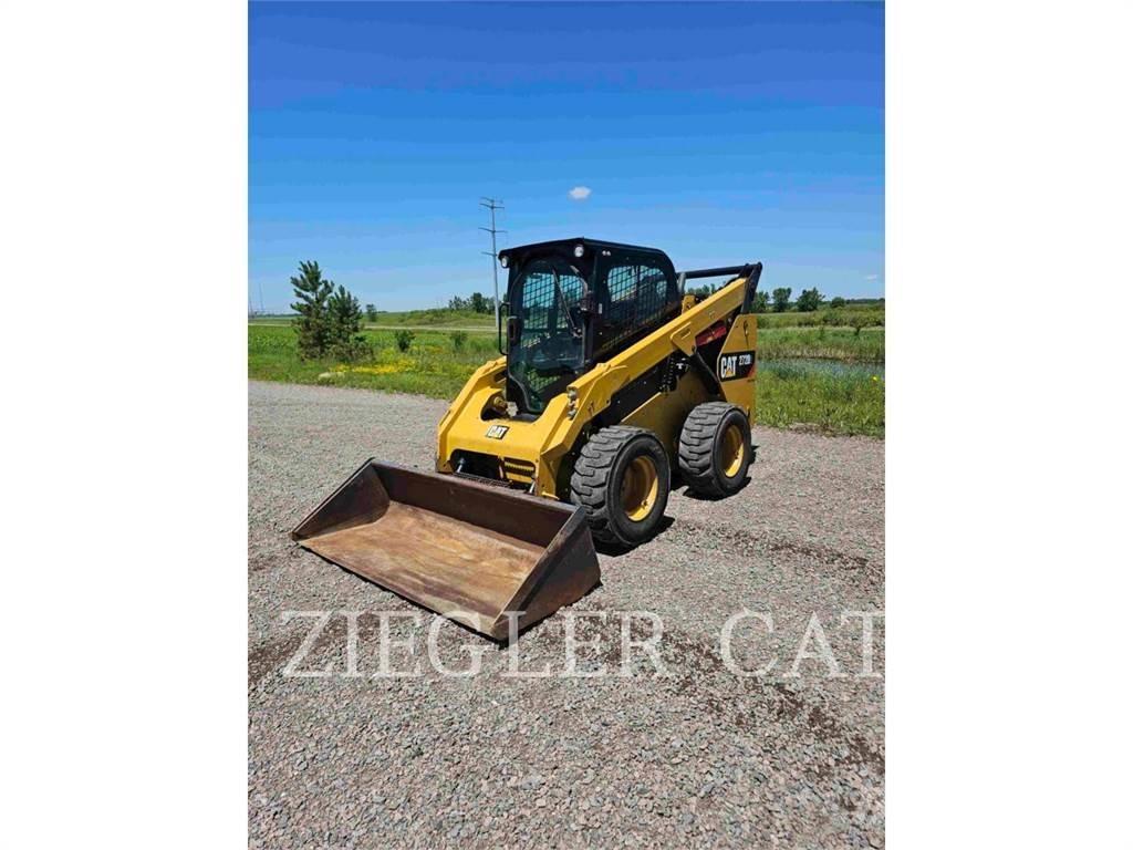 CAT 272D2 Ładowarki burtowe