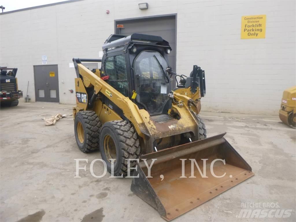 CAT 272D2XHP Ładowarki burtowe