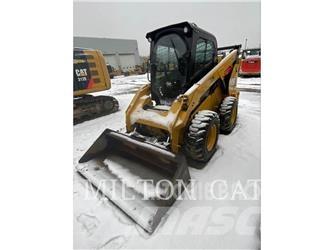 CAT 272D3 Ładowarki burtowe