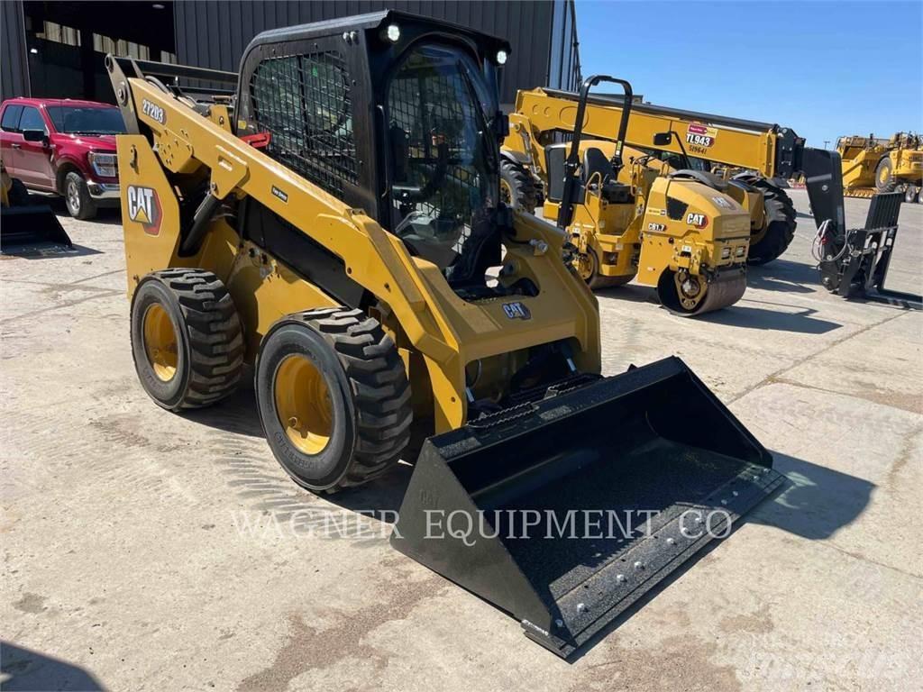 CAT 272D3 Ładowarki burtowe