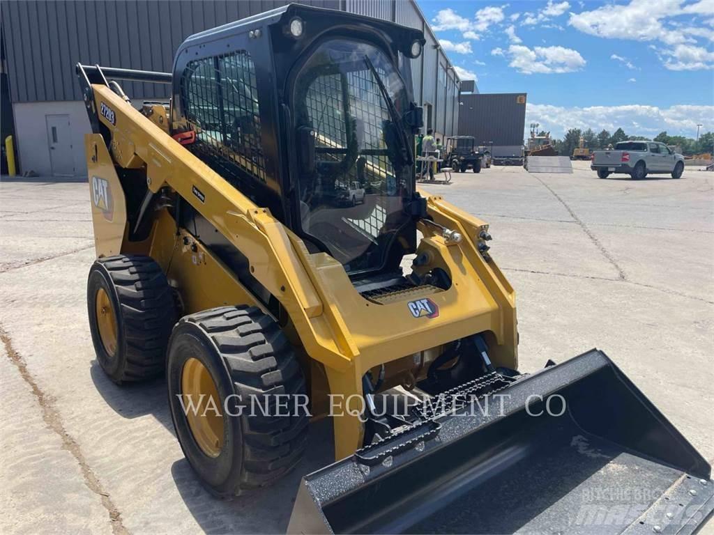 CAT 272D3 Ładowarki burtowe