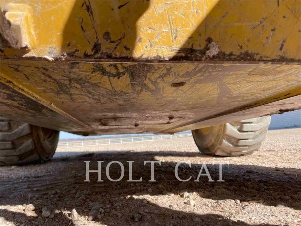 CAT 272D3 Ładowarki burtowe