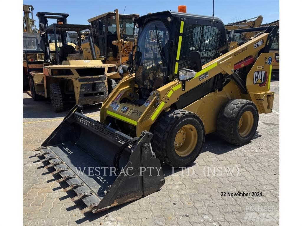 CAT 272D3 Ładowarki burtowe