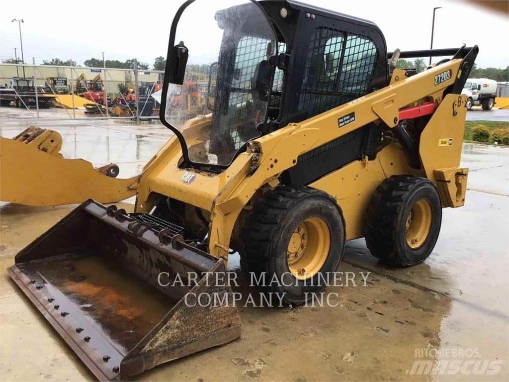 CAT 272D3 Ładowarki burtowe