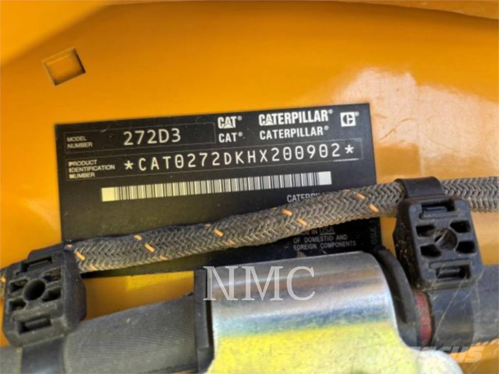 CAT 272D3 Ładowarki burtowe
