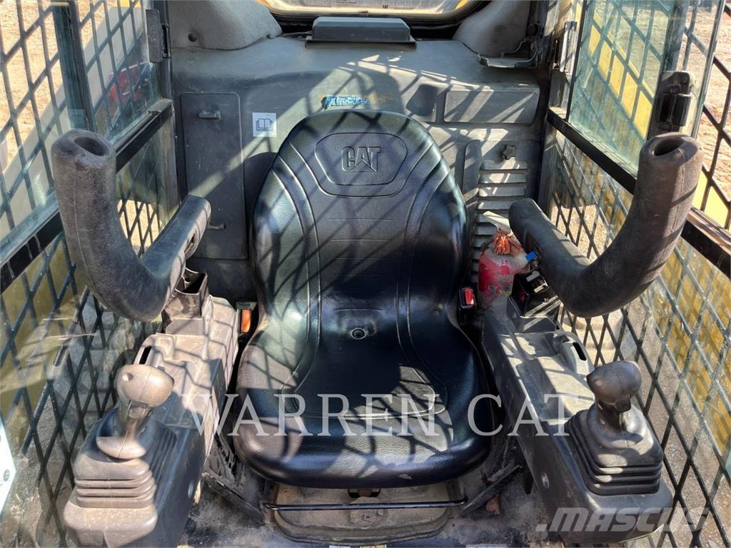 CAT 272D3 C3H1 Ładowarki burtowe