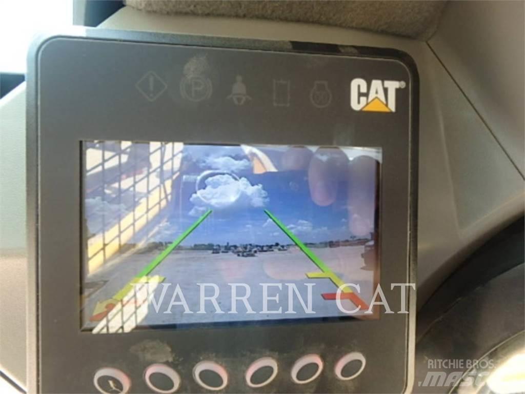 CAT 272D3 C3H2 Ładowarki burtowe