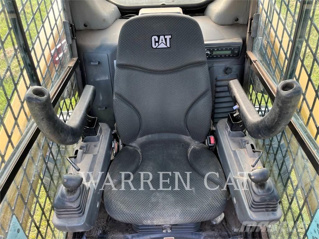 CAT 272D3 C3H3 Ładowarki burtowe