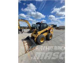 CAT 272D3XE Ładowarki burtowe