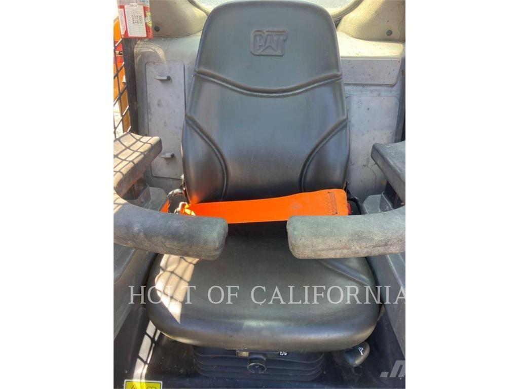 CAT 279 HF Ładowarki burtowe