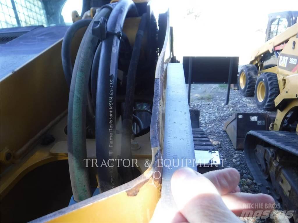 CAT 279D H2CB Ładowarki burtowe
