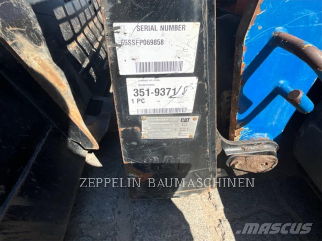 CAT 289D Ładowarki burtowe