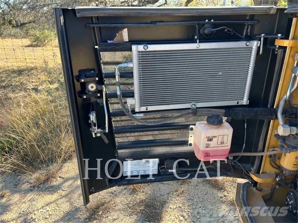 CAT 299D CAB Ładowarki burtowe