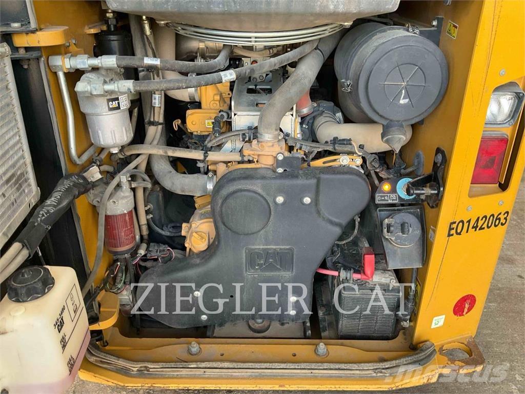 CAT 299D2 Ładowarki gąsienicowe