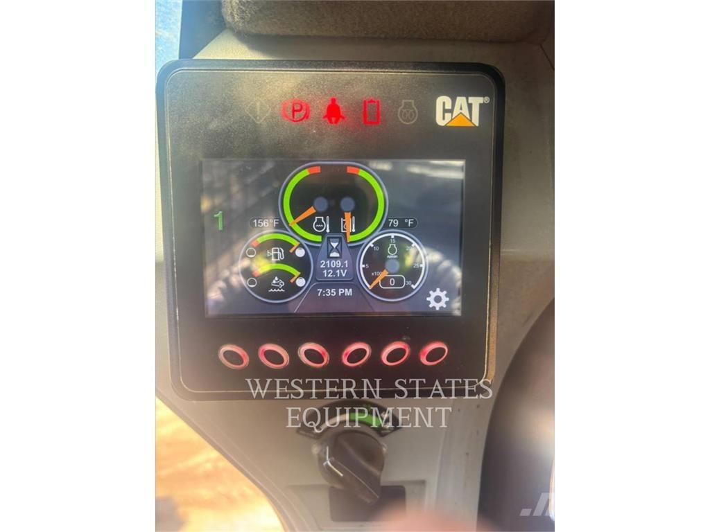 CAT 299D2 Ładowarki burtowe