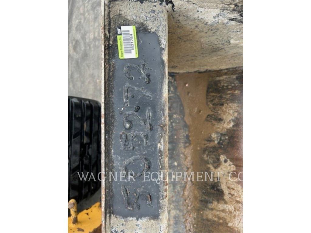 CAT 299D2 Ładowarki gąsienicowe