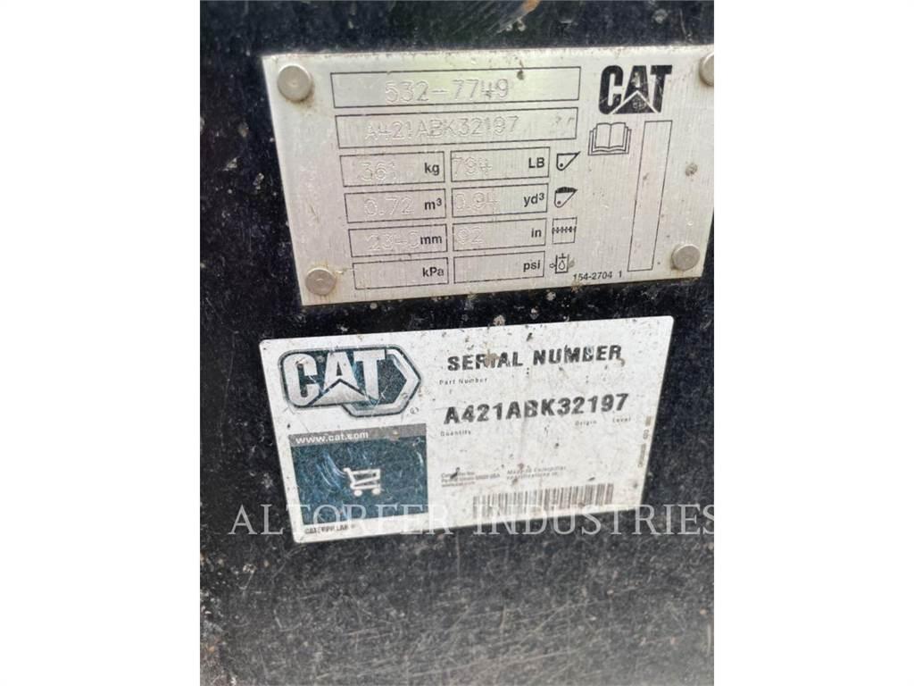 CAT 299D3 Ładowarki burtowe
