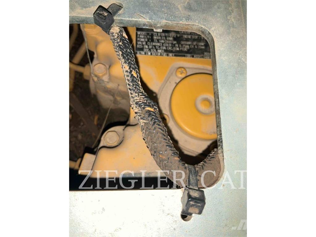 CAT 299D3 Ładowarki gąsienicowe
