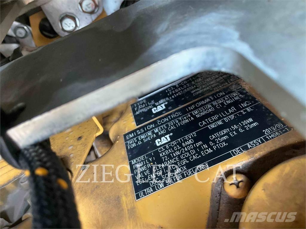CAT 299D3 Ładowarki gąsienicowe