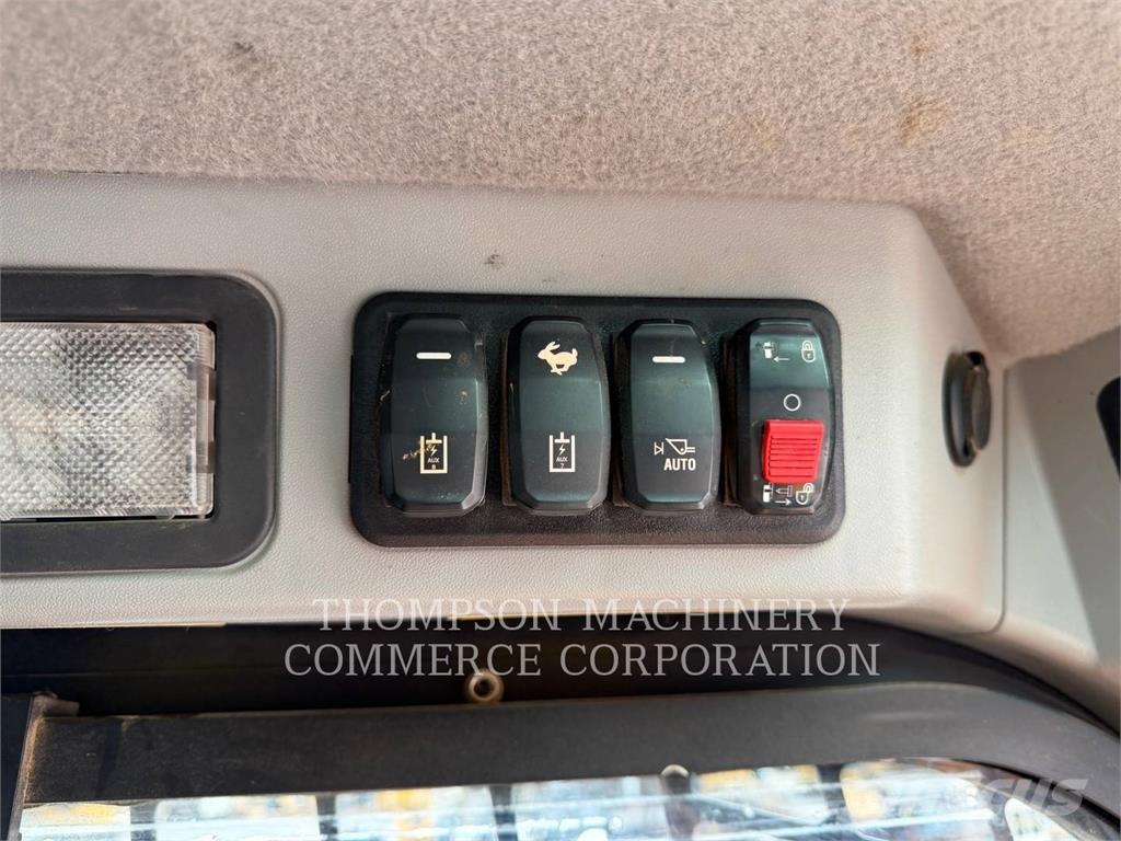 CAT 299D3 Ładowarki gąsienicowe