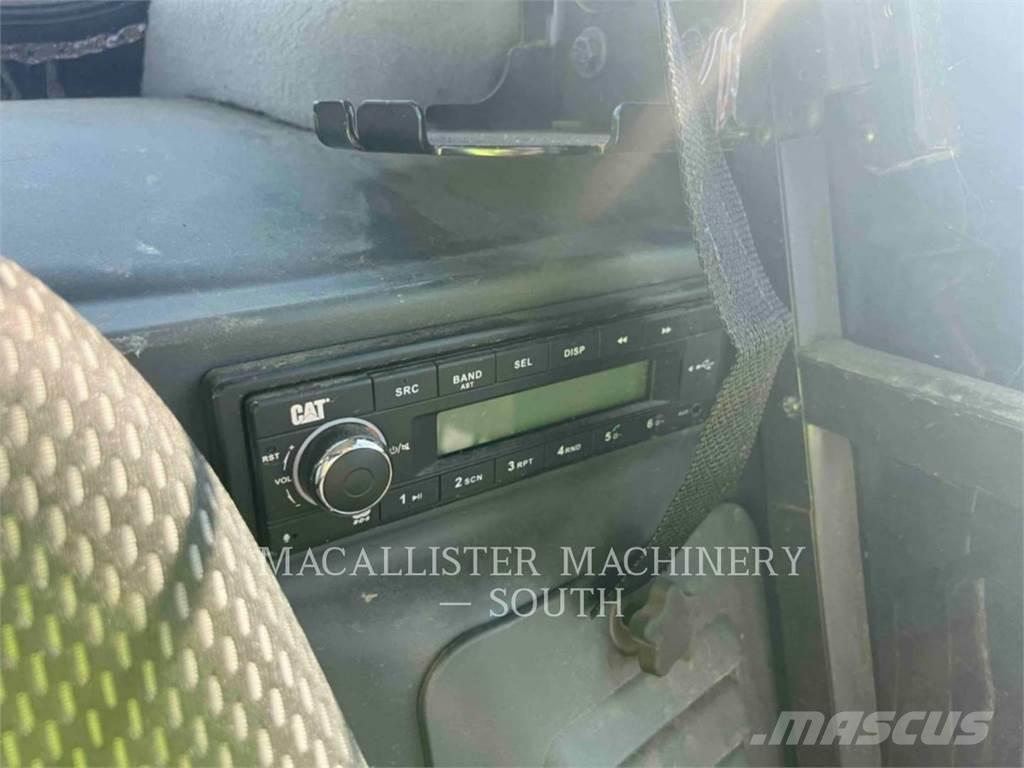 CAT 299D3XE Ładowarki gąsienicowe