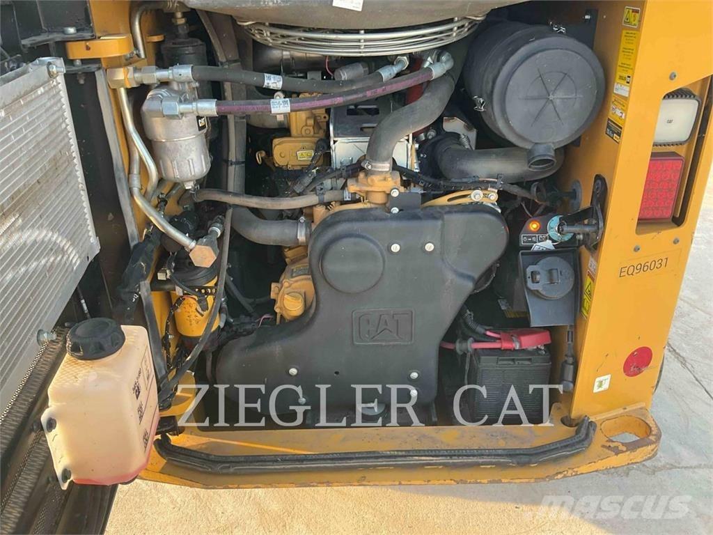 CAT 299D3XE Ładowarki gąsienicowe