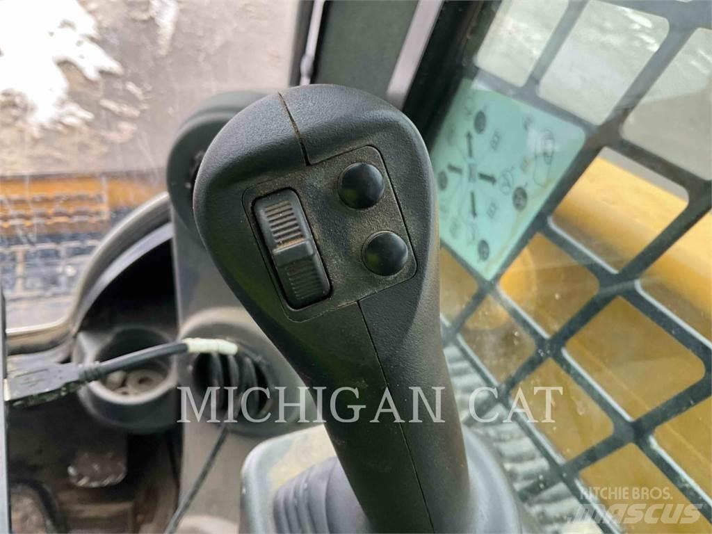 CAT 299D3XE D2AQBR Ładowarki burtowe