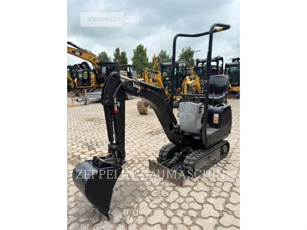 CAT 300.9D Koparki gąsienicowe