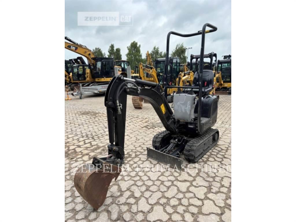 CAT 300.9D Koparki gąsienicowe