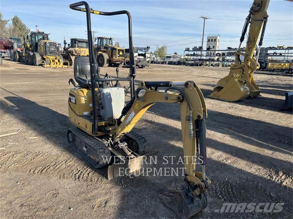 CAT 300.9D Koparki gąsienicowe