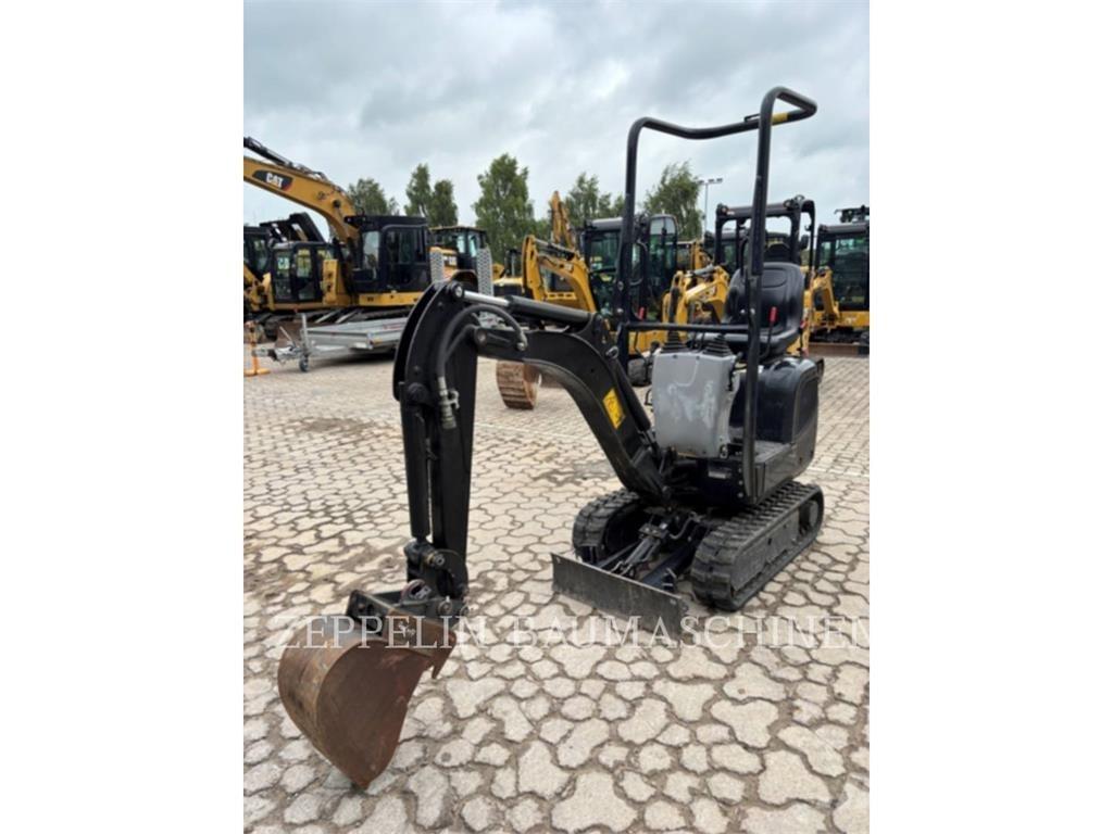 CAT 300.9D Koparki gąsienicowe