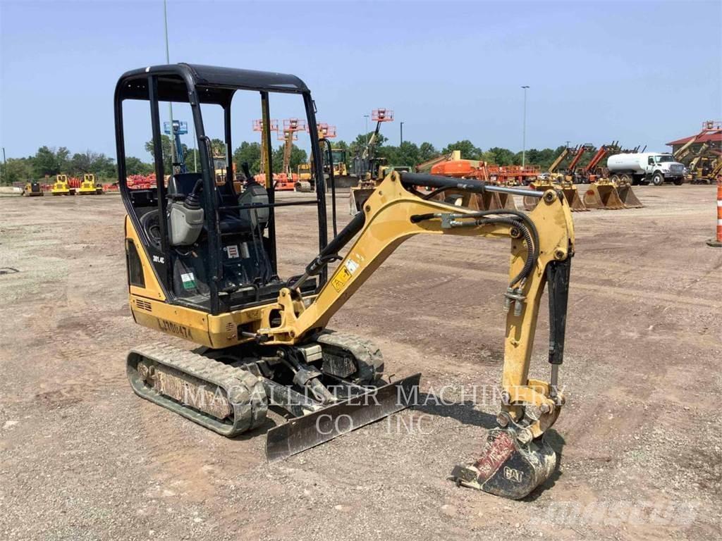 CAT 301.4C Koparki gąsienicowe