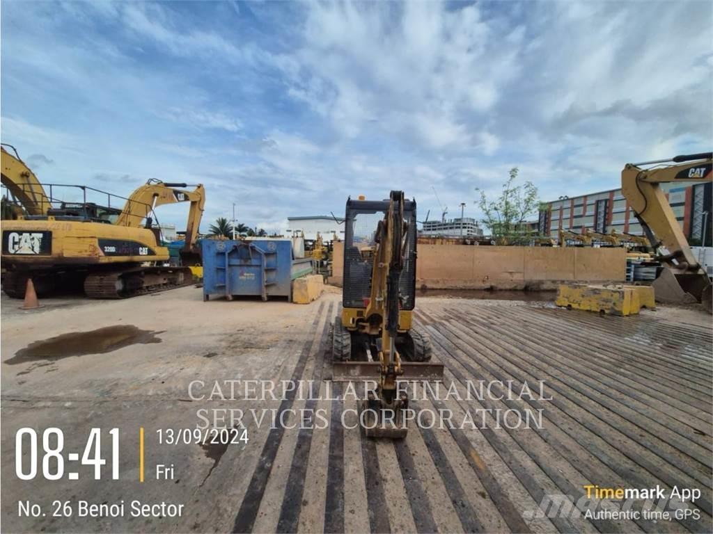 CAT 301.7-05CR Koparki gąsienicowe