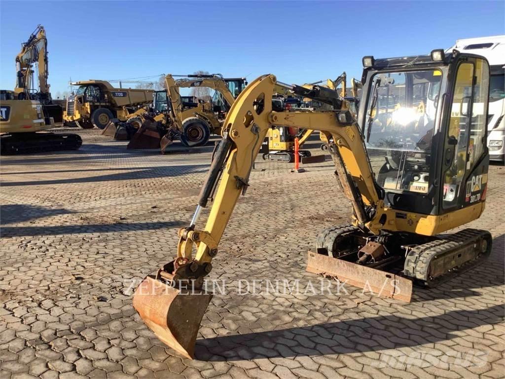 CAT 301.7D Koparki gąsienicowe