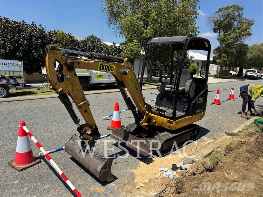 CAT 301.7D Minikoparki