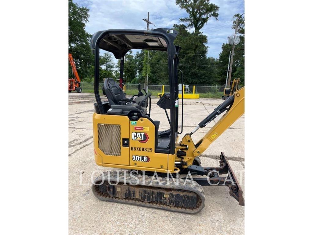 CAT 301.8 Minikoparki