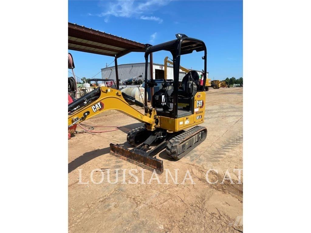 CAT 301.8 Minikoparki