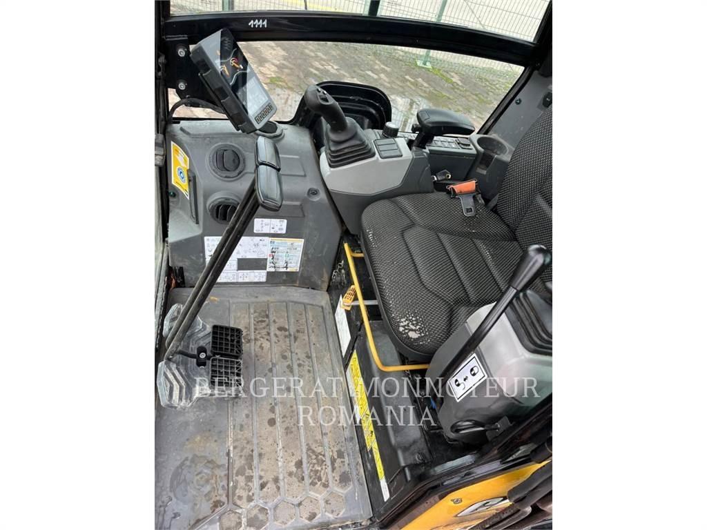 CAT 301.8-05 Koparki gąsienicowe