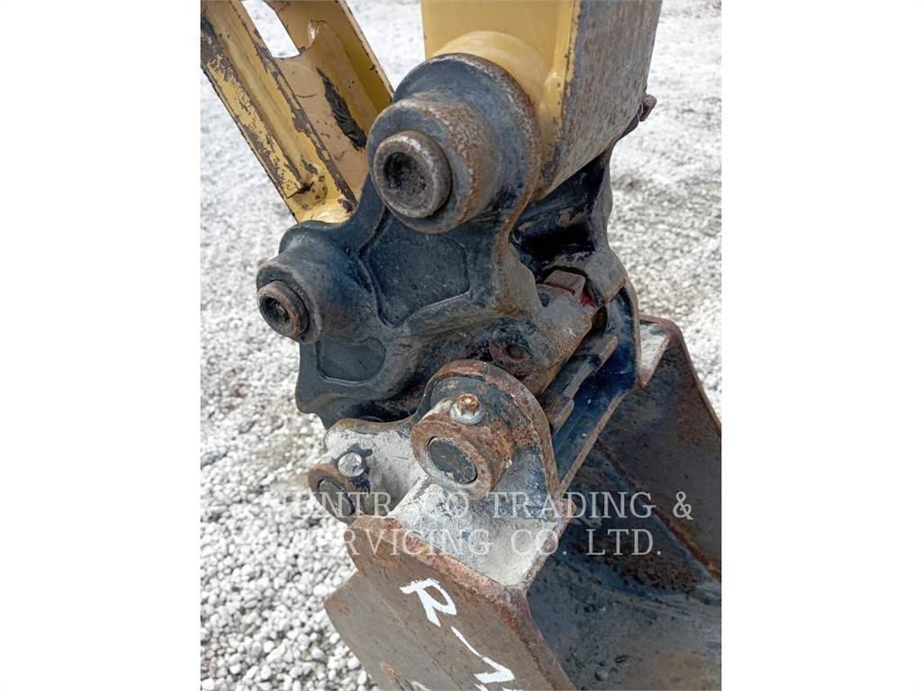 CAT 301.8-05 Koparki gąsienicowe