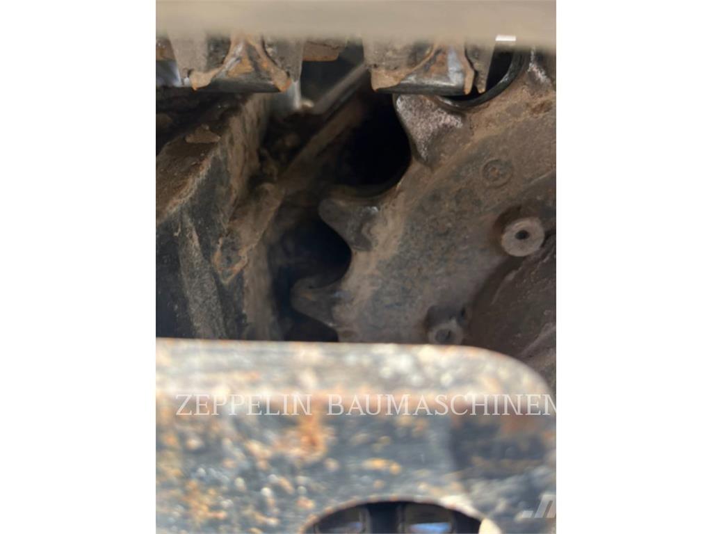 CAT 301.8-05A Koparki gąsienicowe