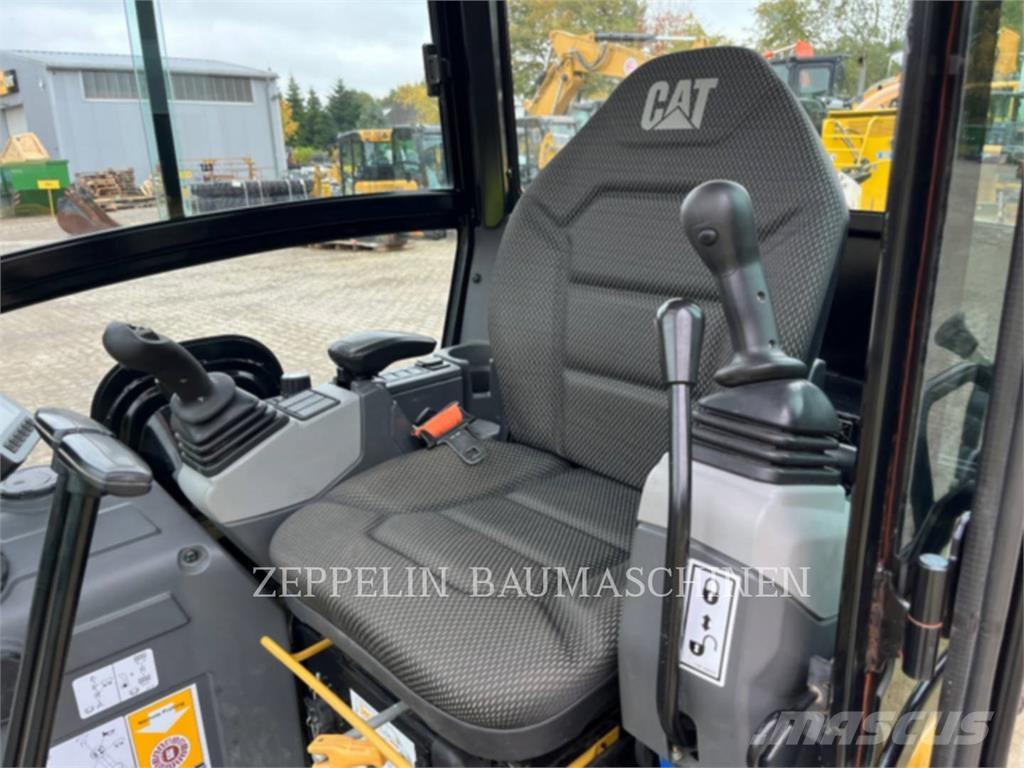 CAT 301.8-05A Koparki gąsienicowe