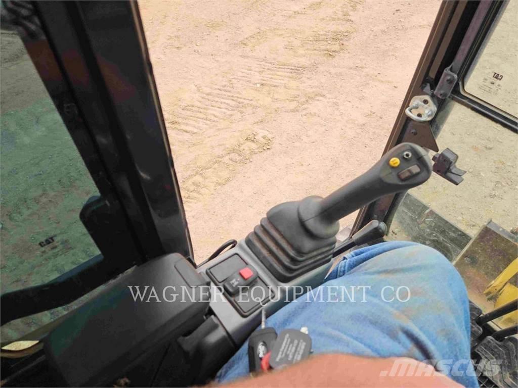 CAT 301.805 Koparki gąsienicowe