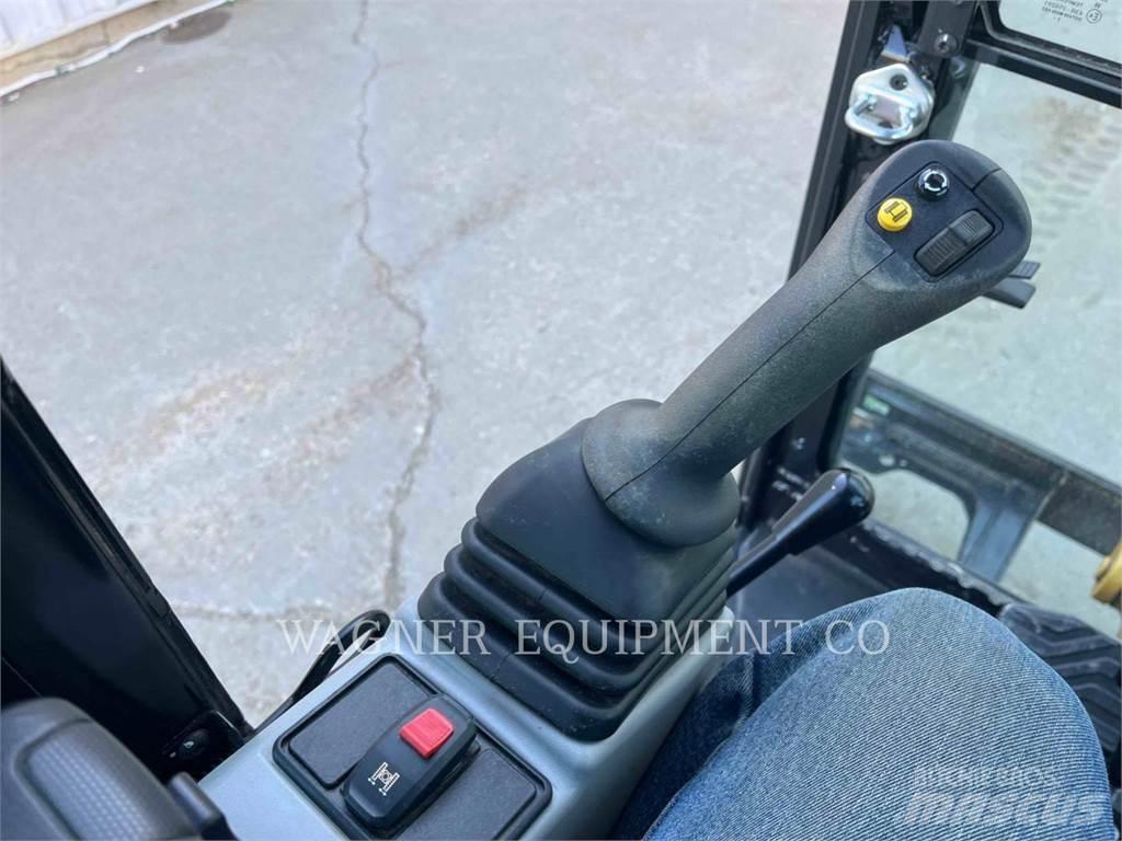CAT 302 Koparki gąsienicowe