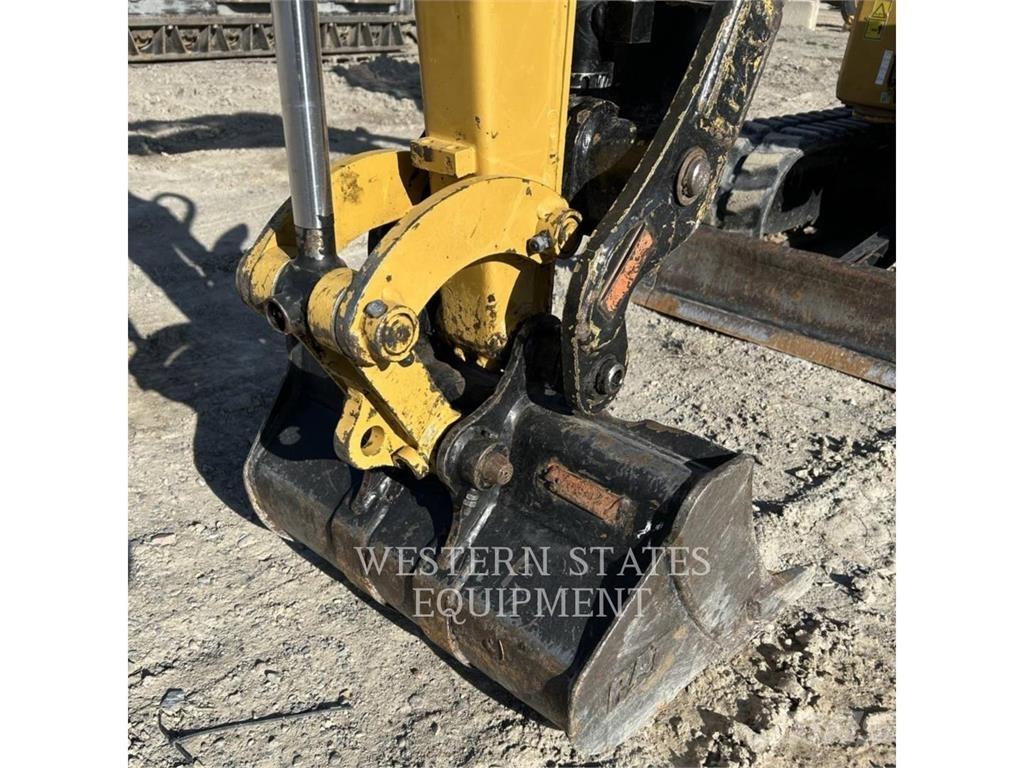 CAT 302 Koparki gąsienicowe